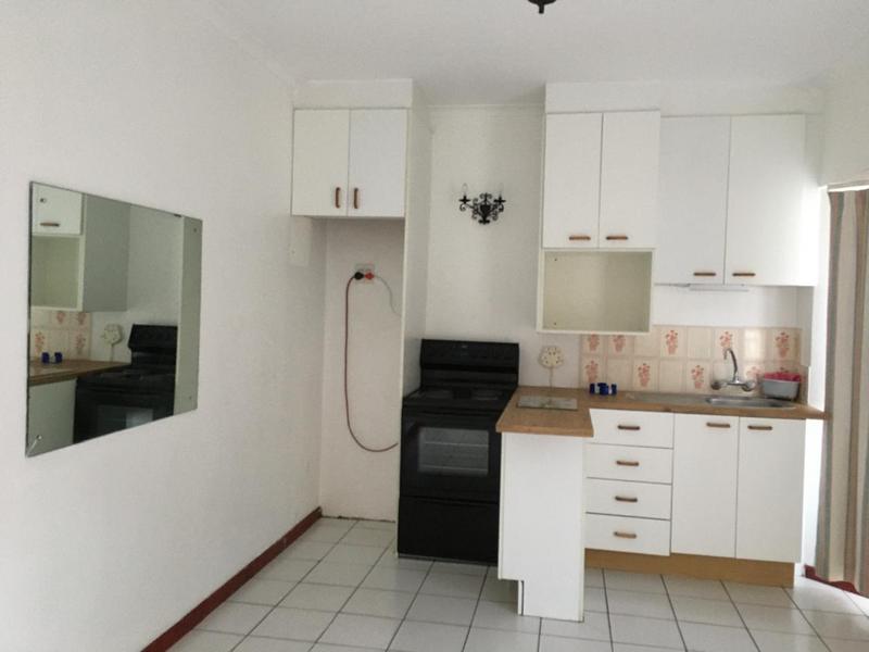 To Let 1 Bedroom Property for Rent in Constantia Western Cape